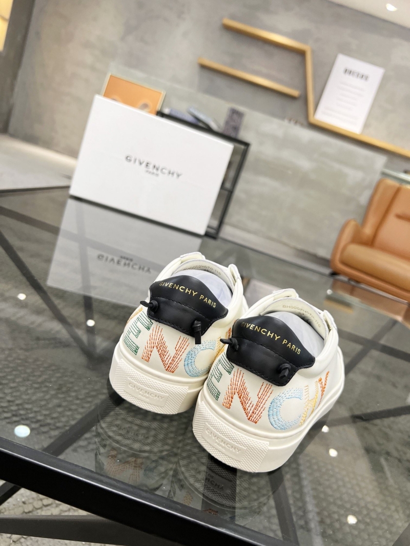 Givenchy Sneakers